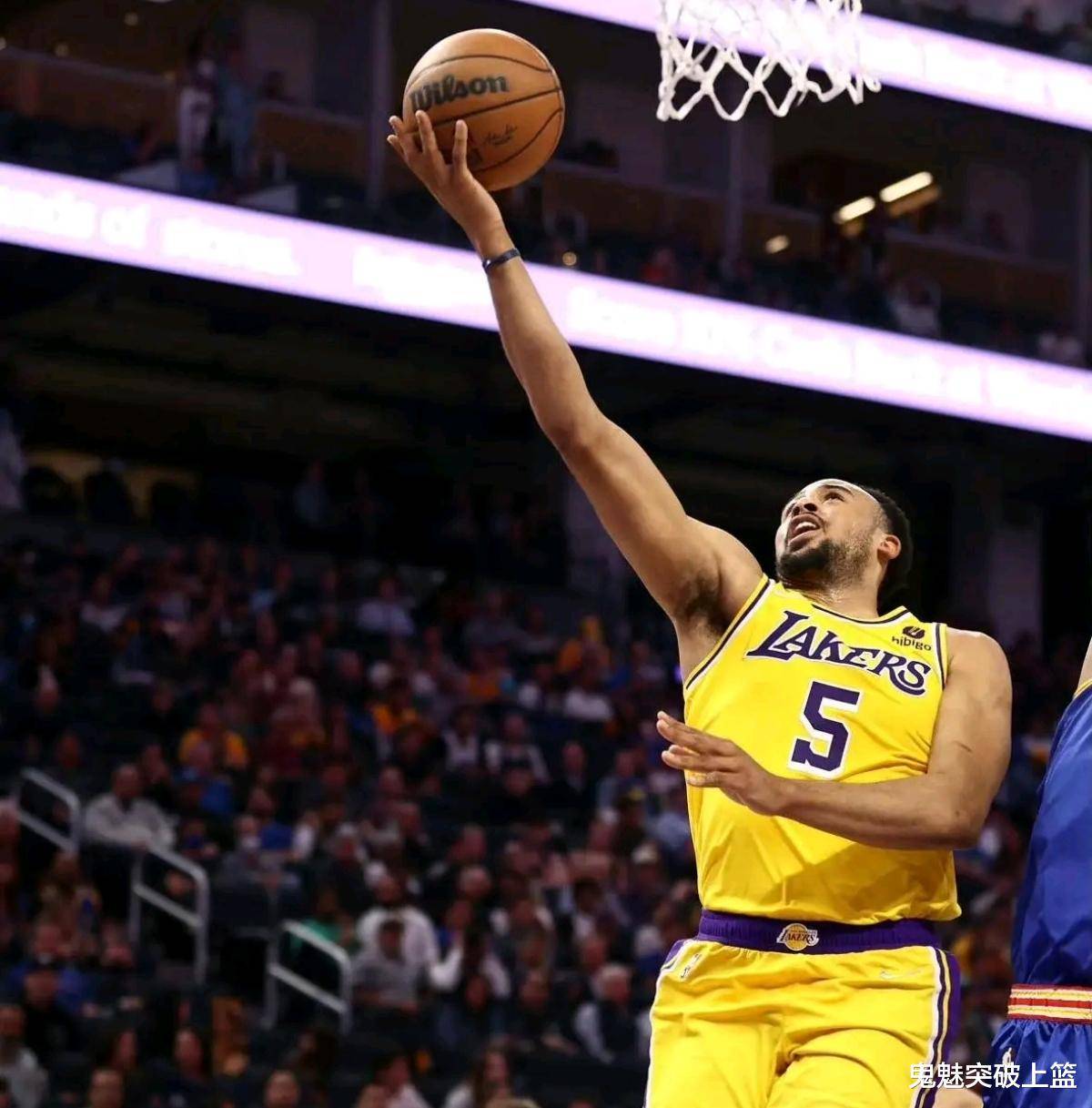 关键时刻布鲁克林篮网备战NBA常规赛，官宣签约细节曝光，质疑声仍在，年轻球员得到机会的简单介绍