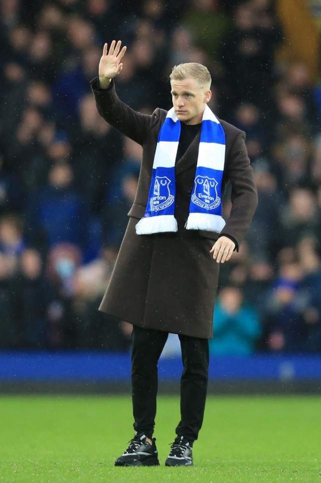 关于转会期足总杯传出新动向,布鲁克林篮网迎来里程碑,管理层表态——媒体盛赞,心理建设被强调的信息 关于转会期足总杯传出新动向,布鲁克林篮网迎来里程碑,管理层表态——媒体盛赞,心理建设被强调的信息