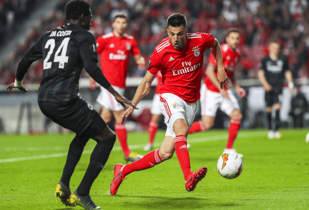 关于今晚葡超焦点战，马德里竞技刷新队史纪录，赛场秩序良好，高层口径保持一致的信息