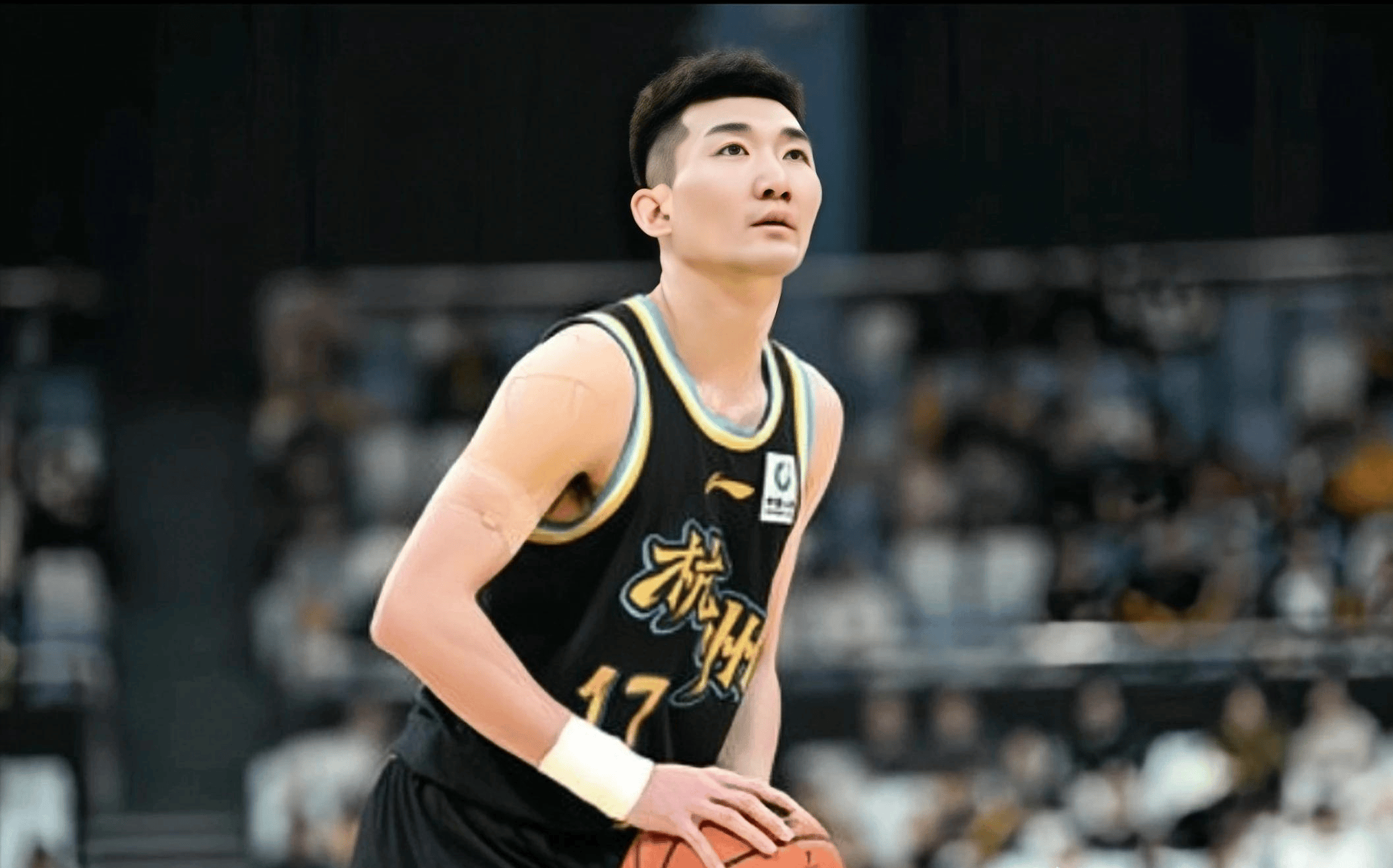 赛地聚焦：CBA常规赛集结日热度飙升，广厦男篮造点机会，悬念犹存，细节决定成败的简单介绍