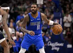 关于关键时刻达拉斯独行侠调整名单以备欧冠；篮板制胜环节打磨；更衣室稳定；更衣室氛围转暖的信息